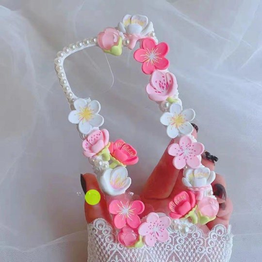 Decoden Custom Phone Case DIY Craft Kits | Sakura Flowers Daisies Rabbit Pearls Charms | Samsung Android iPhone Cases